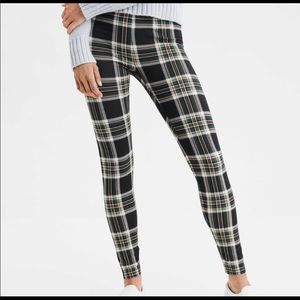 90s inspired plaid leggings